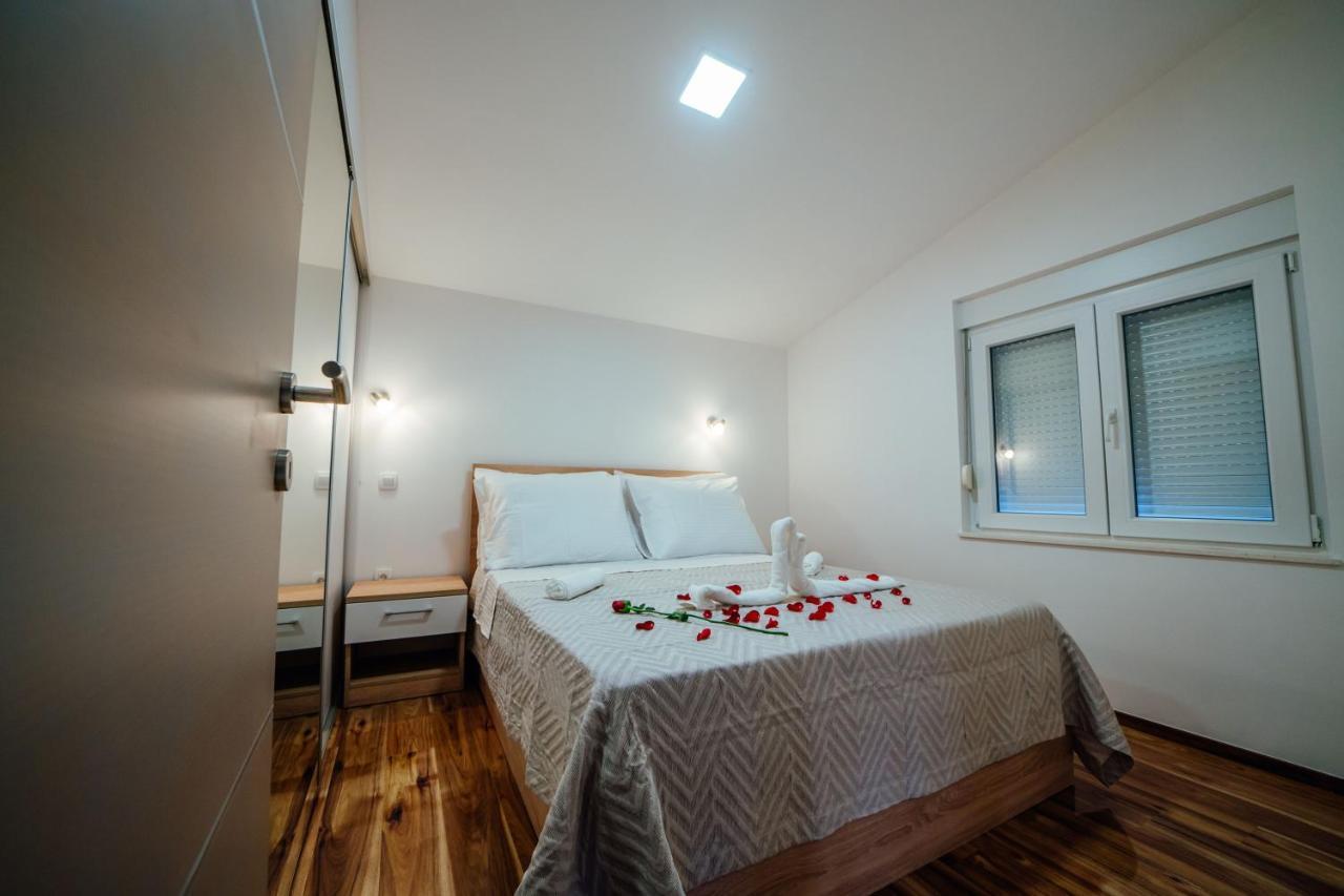 Apartman Mlikota Zagvozd Eksteriør billede