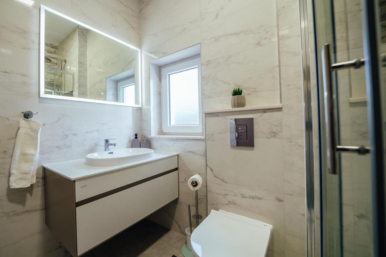 Apartman Mlikota Zagvozd Eksteriør billede